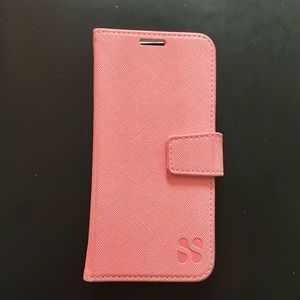 SAFESLEEVE FOR IPHONE 13 w/ Momo stick holder